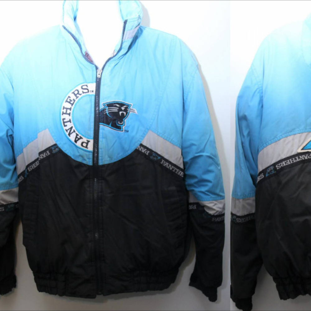 90's Vintage "CAROLINA PANTHERS" Puffer Jacket